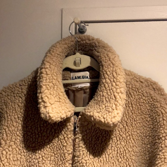 I AM GIA Pixie Coat in Beige ✨🧸 - Picture 2 of 3
